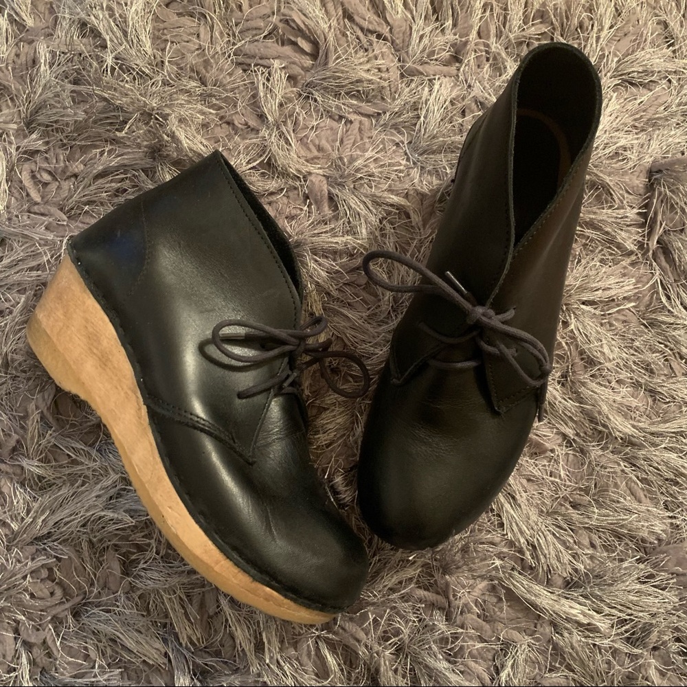 No. 6 lace up black leather clogs boots size 39